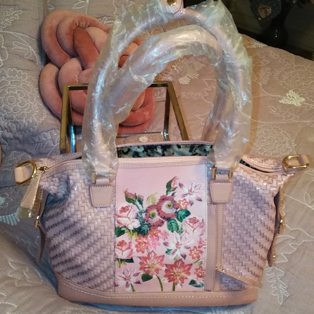 Sharif Designs 💖NY 💖 Embroidered Floral Bag 💖 - Picture 8 of 12